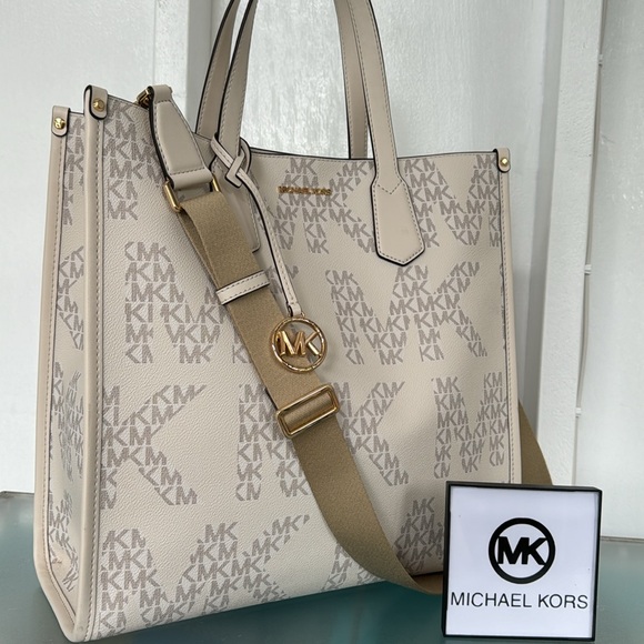 Michael Kors Handbags - Michael Kors Large Maple Signature Logo Tote Bag